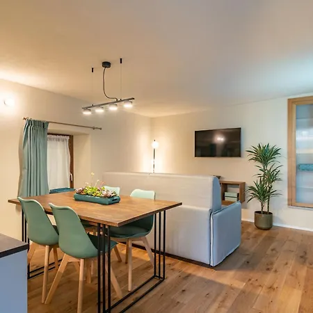 - Sant'anselmo Apartment *